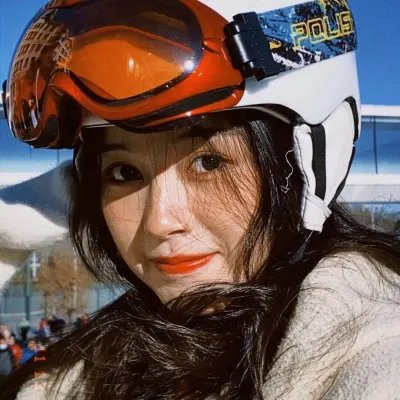 群莺乱飞